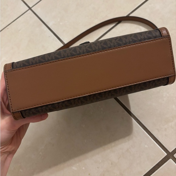 Michael Kors Brown and Tan Crossbody Bag - Picture 3 of 8